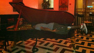 Illustration for article titled With NBA Lockout Looming, Gilbert Arenas And Dwight Howard Start Planking
